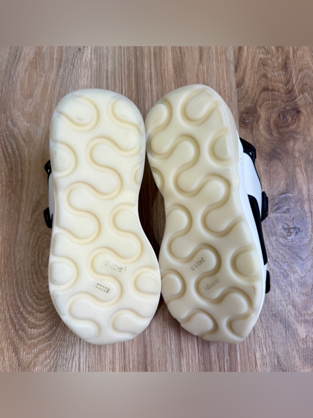 Stella McCartney Logo Strap Platform Sandals White Black Size 38 NWOB - Picture 7 of 10